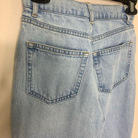 Reformation Jeans Size 24 High Rise Light Wash Mom Jeans Distressed Below Knee B - Picture 5 of 9